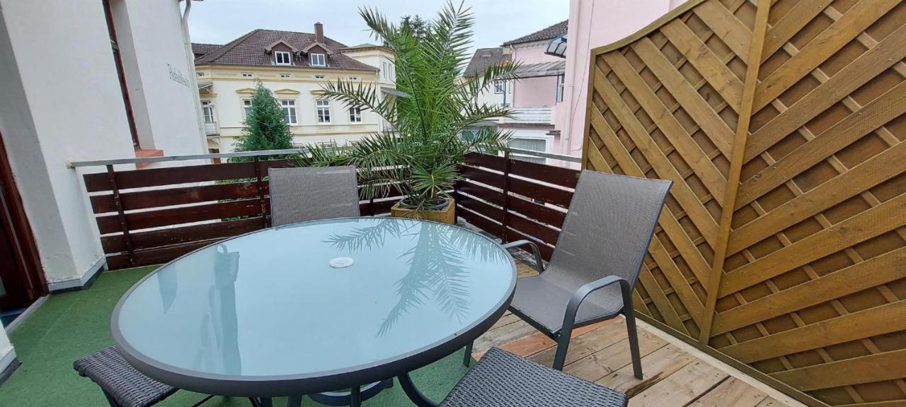 Ferienwohnungen Parkschloesschen باد بيرمونت المظهر الخارجي الصورة